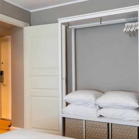 Cozy Ideal For Couples, Families & Groups Apartment *