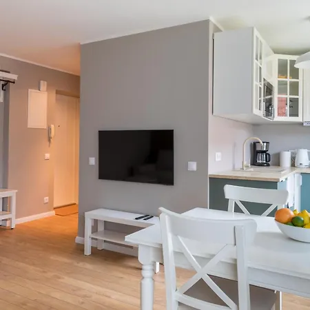 Cozy Ideal For Couples, Families & Groups Apartment *